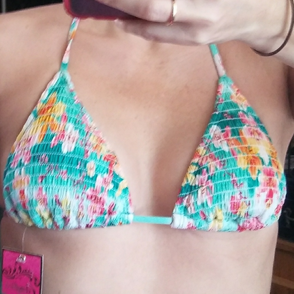 ❗3/$18❗🍁Candie's bikini top